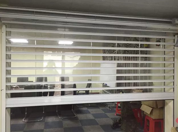 کرکره پلی کربنات شفاف برای دفتر