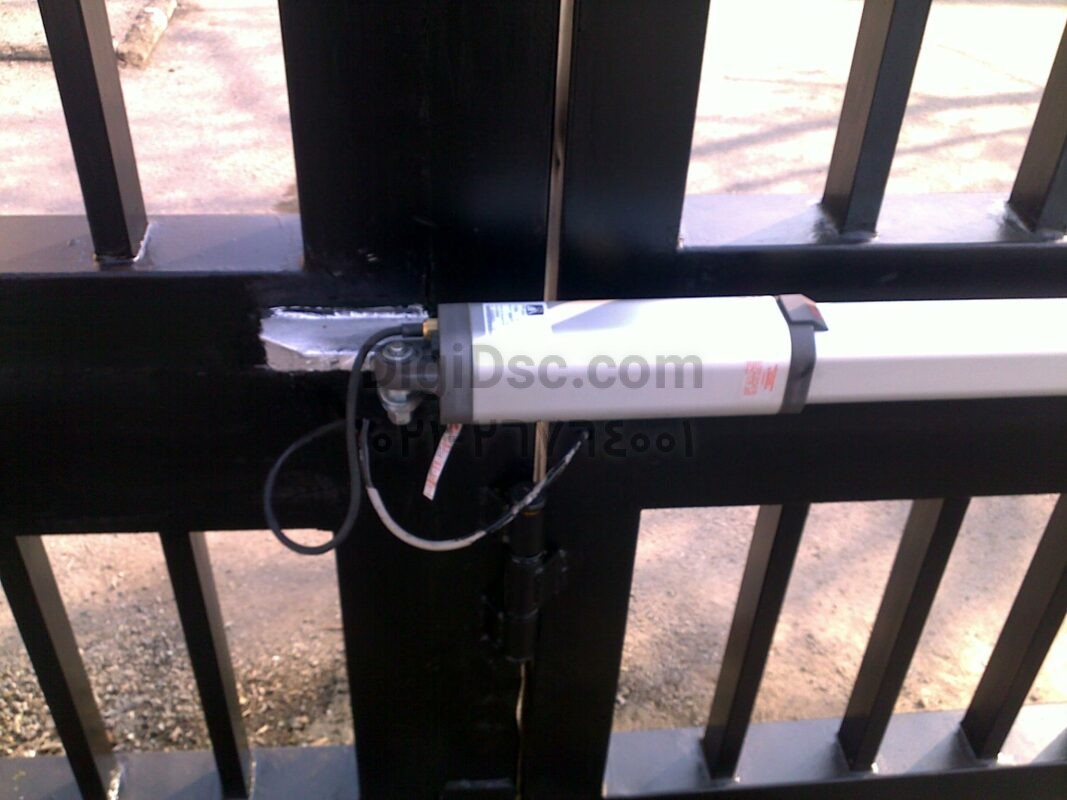 BFT LUX L HYDROLYC SWING DOOR