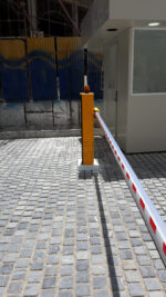 pooya door barreis